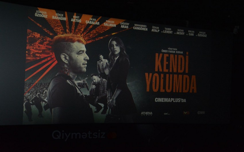 Jurnalistlər “CinemaPlus”da “Kendi Yolumda” türk komediyasını izləyiblər