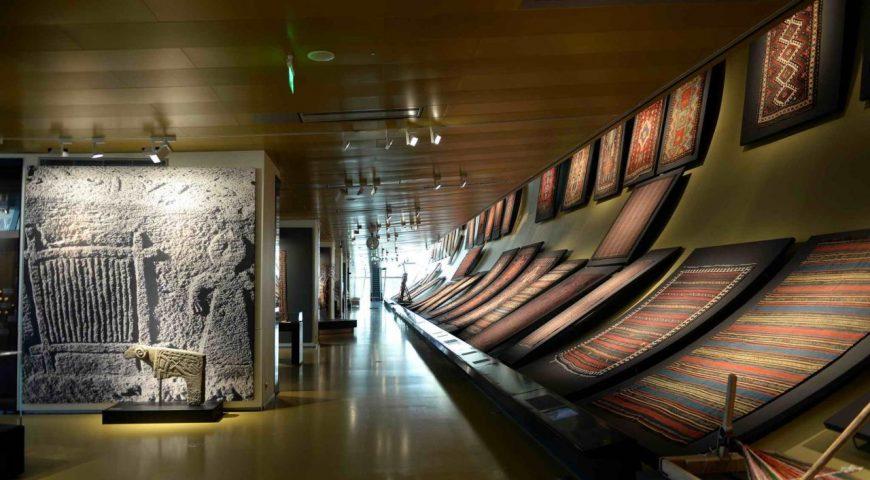 Carpet Museum displays Buynuz carpets