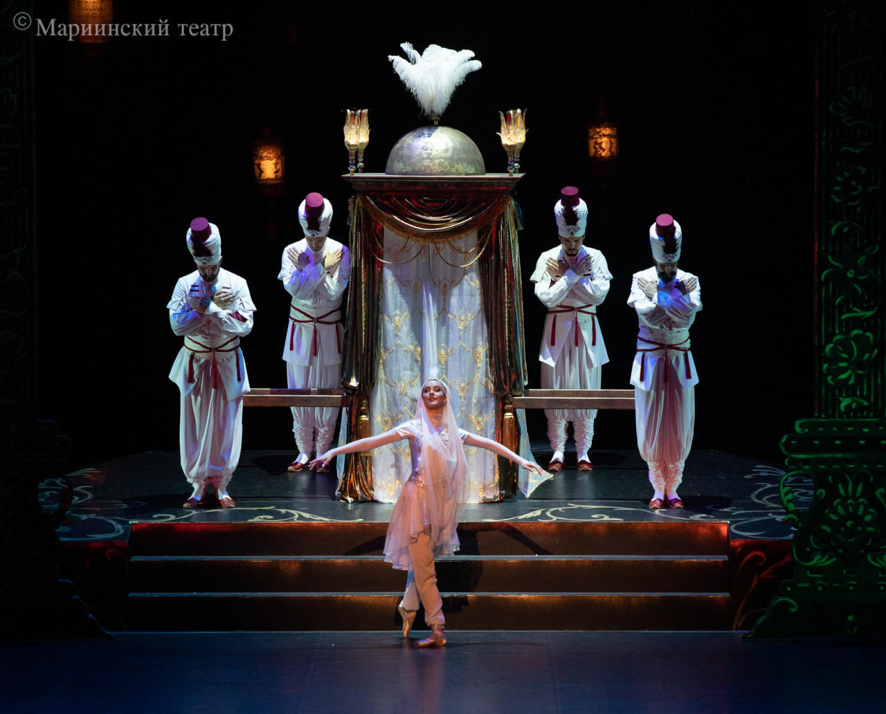 "Arabian Nights" shown at Int'l Festival of Classical Ballet