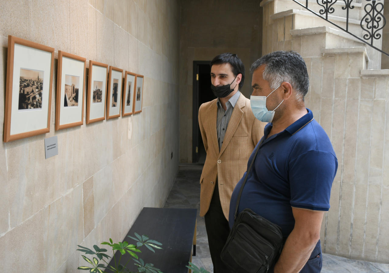 Baku through eyes of French photographer