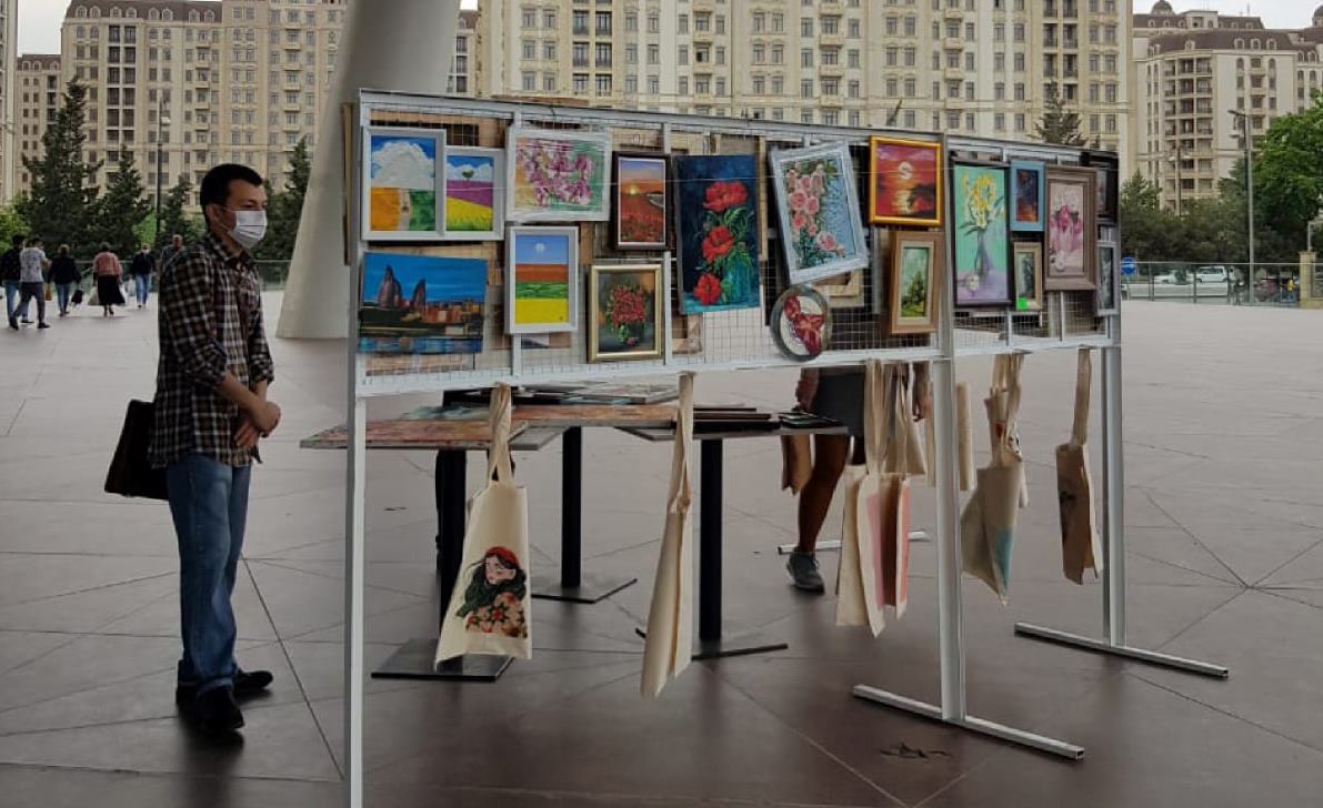 Fascinating art fair opens in Baku