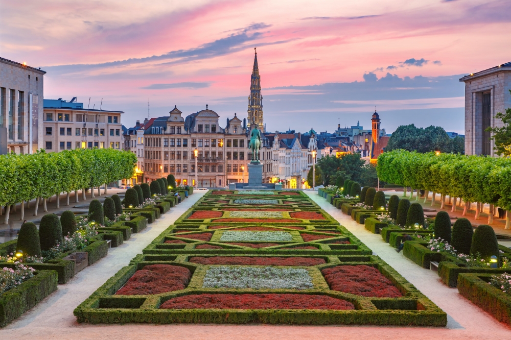 Isfar Sarabski gives concert in honor of Victory Day in Brussels